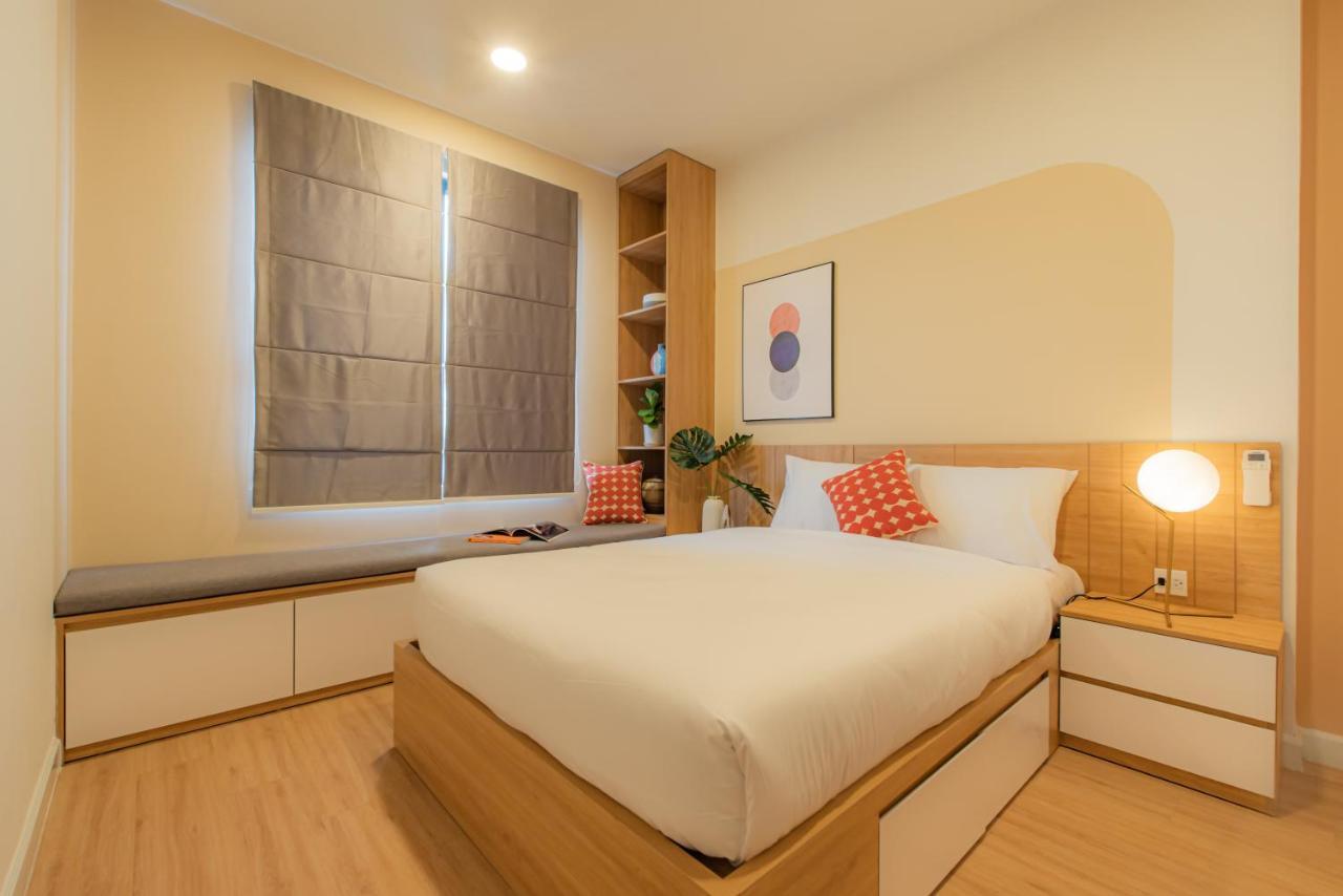 9Trip Stay In Soho Residence - 3 Bedrooms Apartment In District 1, Next To Bui Vien Walking Street - Free Saigon Nightlife Walking Tour Хошимин Экстерьер фото