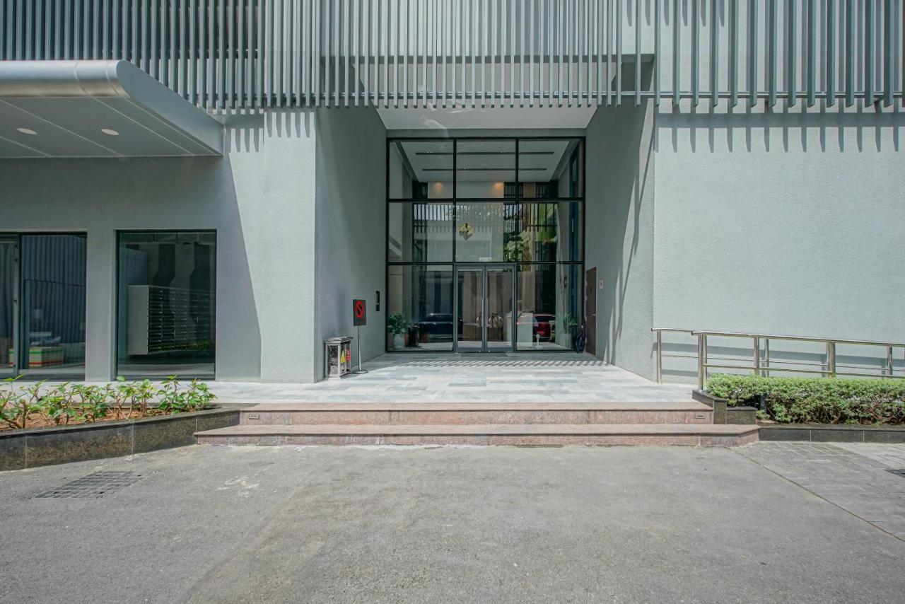 9Trip Stay In Soho Residence - 3 Bedrooms Apartment In District 1, Next To Bui Vien Walking Street - Free Saigon Nightlife Walking Tour Хошимин Экстерьер фото