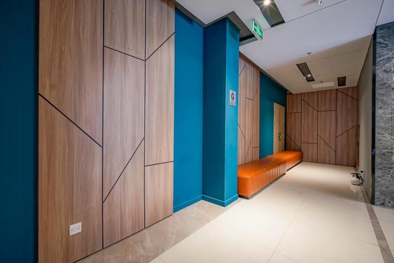 9Trip Stay In Soho Residence - 3 Bedrooms Apartment In District 1, Next To Bui Vien Walking Street - Free Saigon Nightlife Walking Tour Хошимин Экстерьер фото